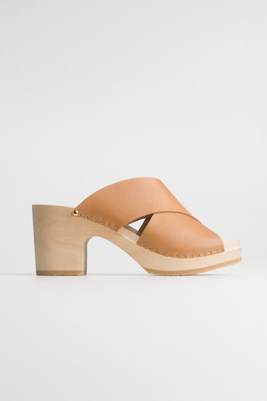 YZIS VEGETAL LEATHER CAMEL